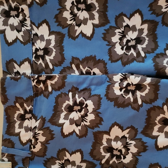 Cropped pants - Picture 2 of 4